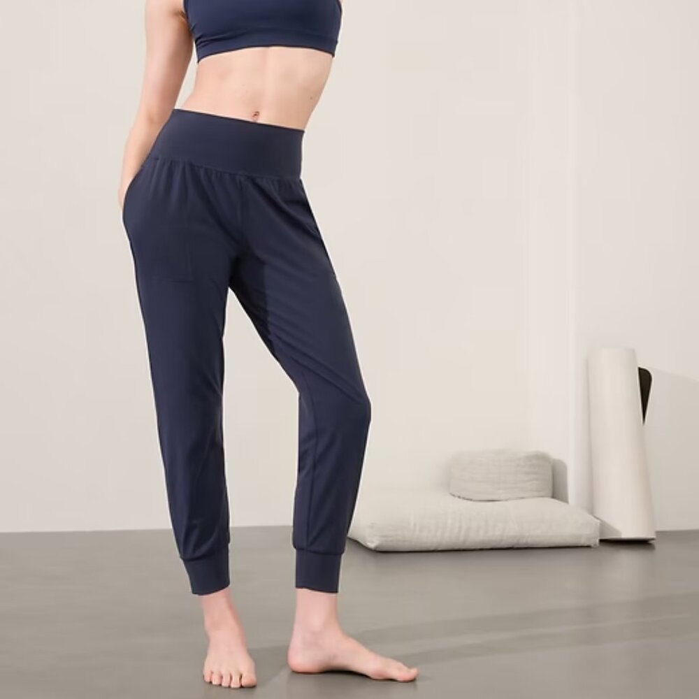 Athleta Salutation Jogger Pant, Navy - Size L